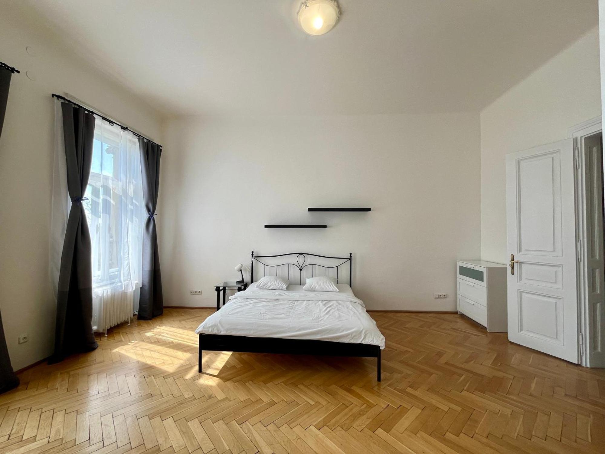 Apartment Hviezdoslav Square, The Historic Heart Of Bratislava Apartman Pozsony