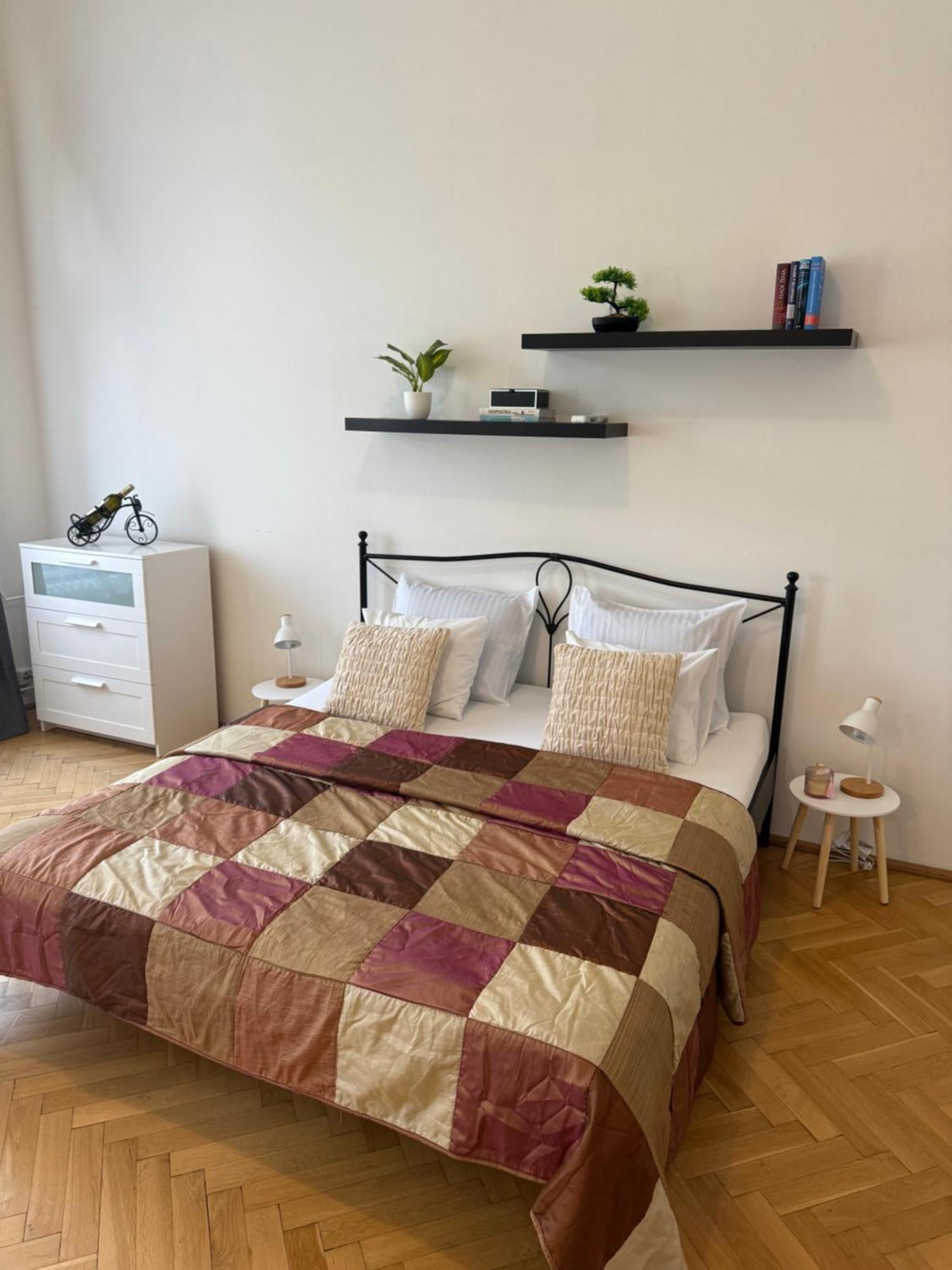 Apartment Hviezdoslav Square, The Historic Heart Of Bratislava Pozsony
