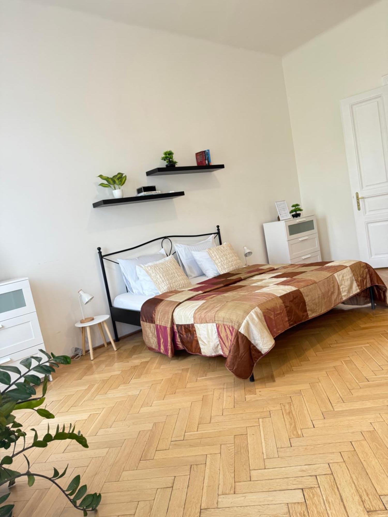 Apartman Apartment Hviezdoslav Square, The Historic Heart Of Bratislava