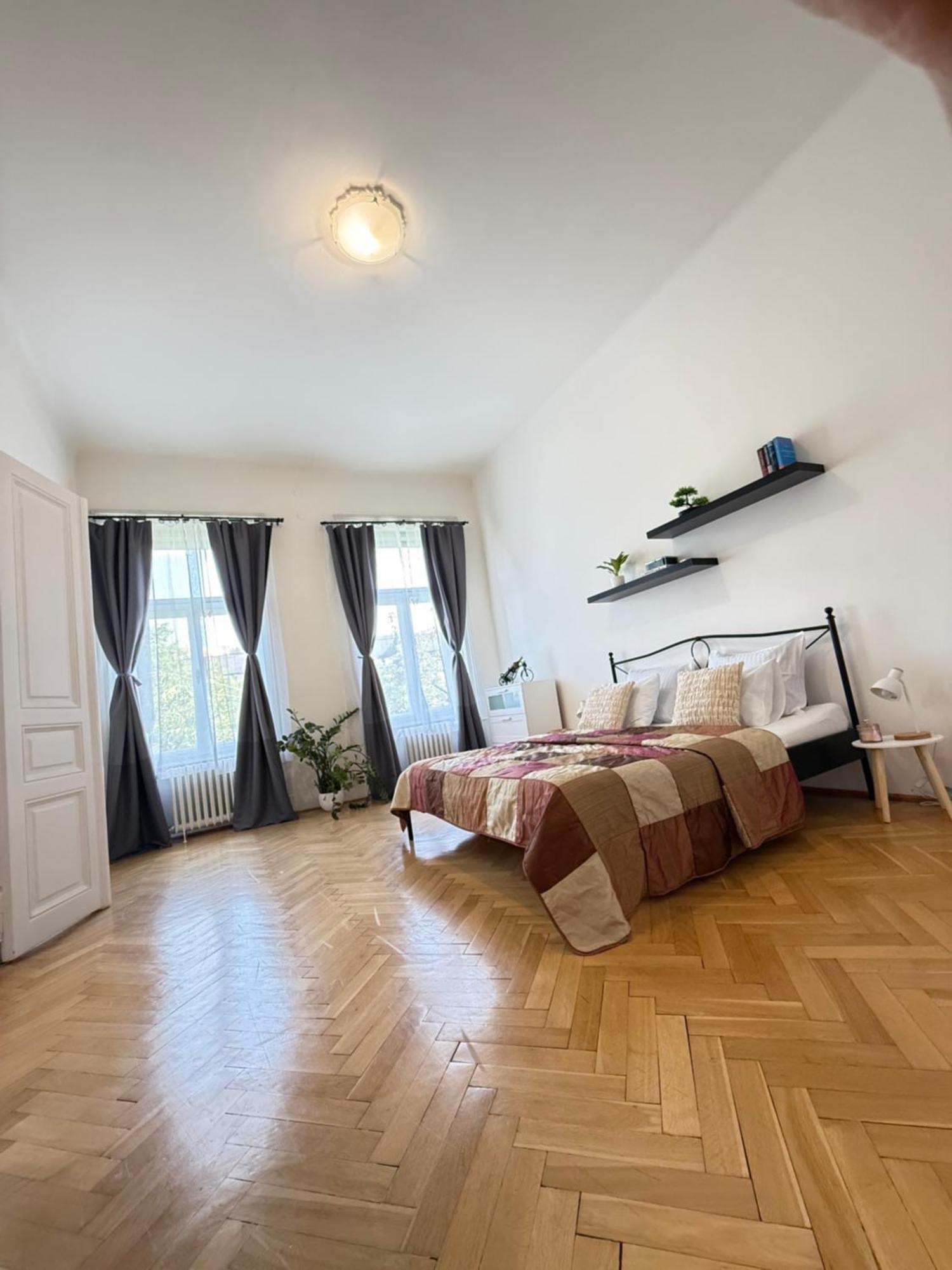 Apartament Apartment Hviezdoslav Square, The Historic Heart Of Bratislava Bratysława