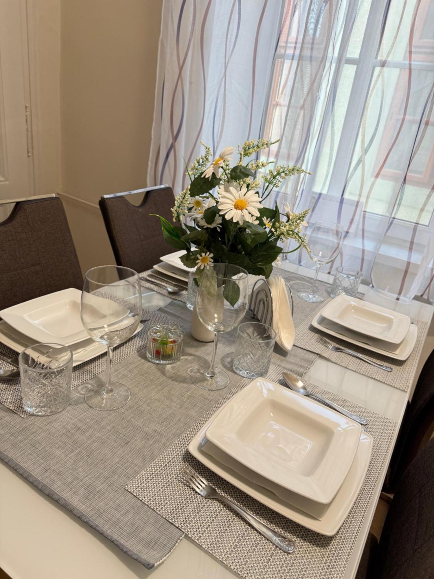Apartment Hviezdoslav Square, The Historic Heart Of Bratislava Apartman